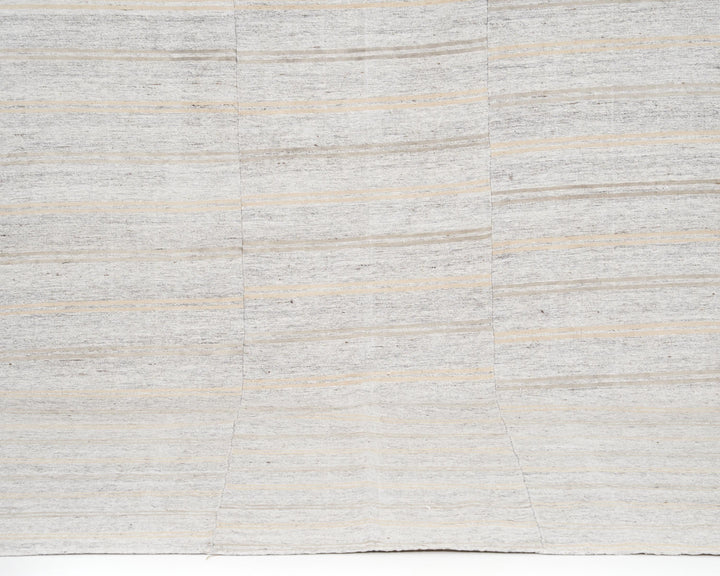 Gray Kilim Rug 6' 4" x 9' 10" | No. VR22167