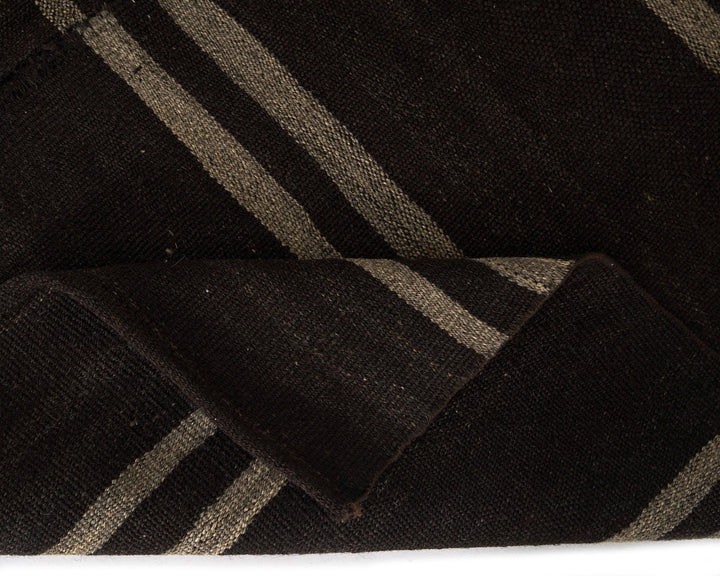 Brown Kilim Rug 5' 10" x 10' | No. VR58498