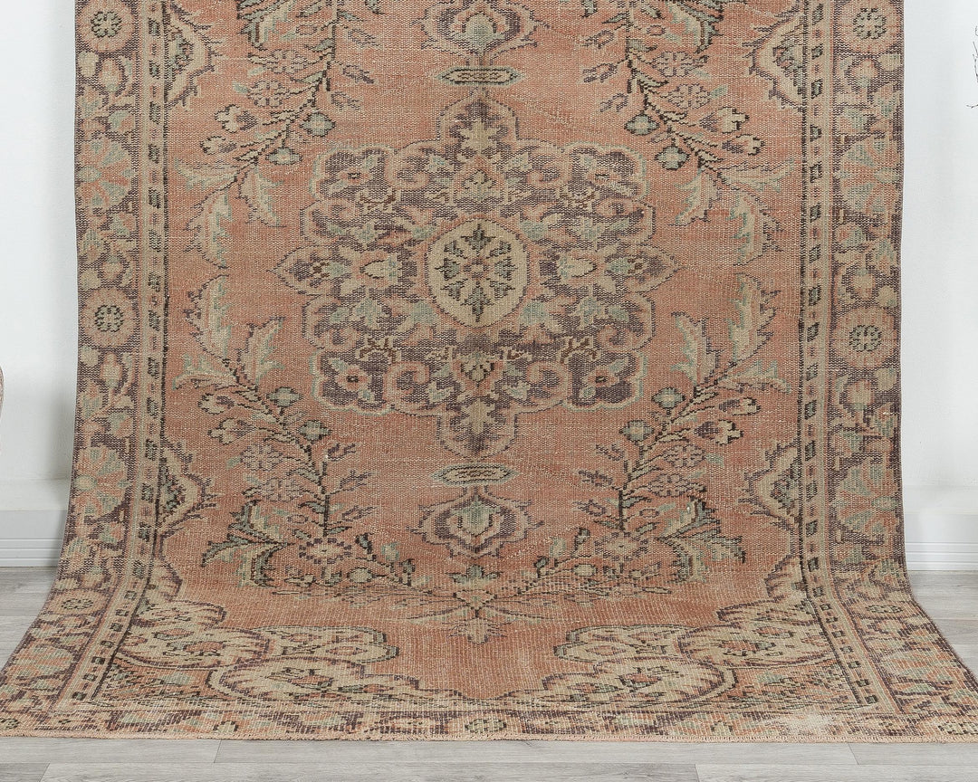Oushak Rug 5' 6" x 9' | No. VR83872