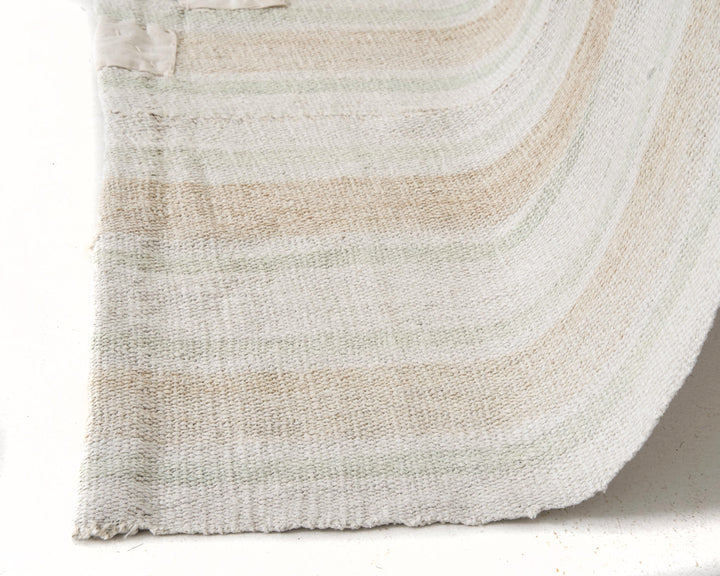 White Kilim Rug 5' 7" x 7' 1" | No. VR20975