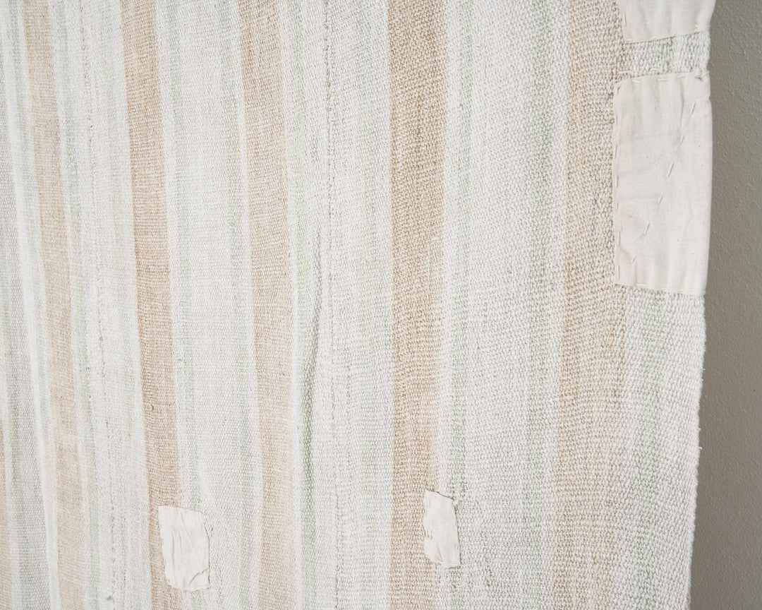White Kilim Rug 5' 7" x 7' 1" | No. VR20975