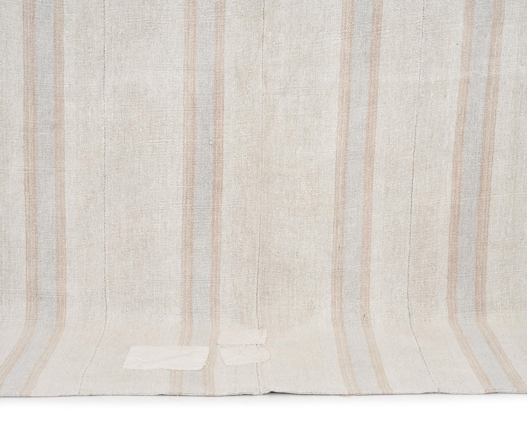 White Kilim Rug 5' 8" x 8' 1" | No. VR68005