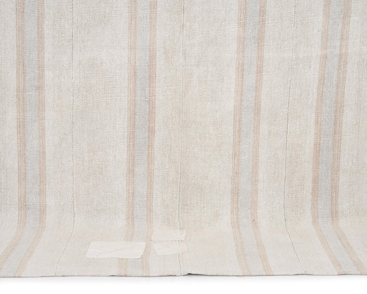 White Kilim Rug 5' 8" x 8' 1" | No. VR68005