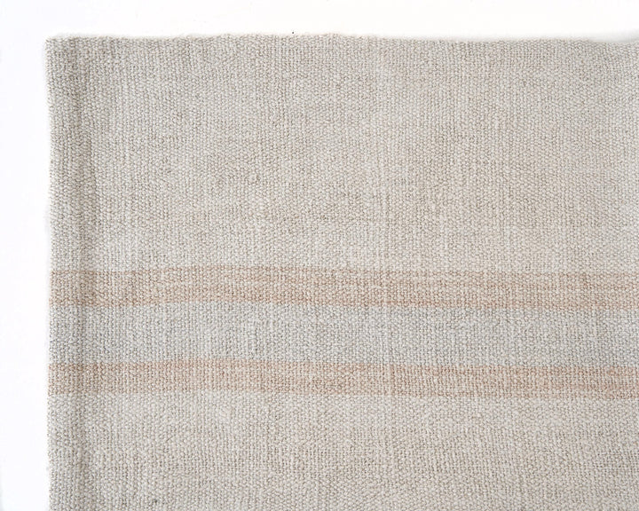 White Kilim Rug 5' 8" x 8' 1" | No. VR68005