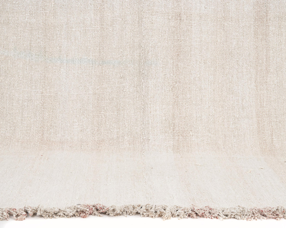 White Kilim Rug 9' 2" x 4' 9" | No. VR51520