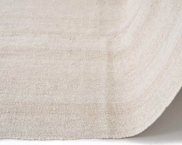 White Kilim Rug 9' 2" x 4' 9" | No. VR51520