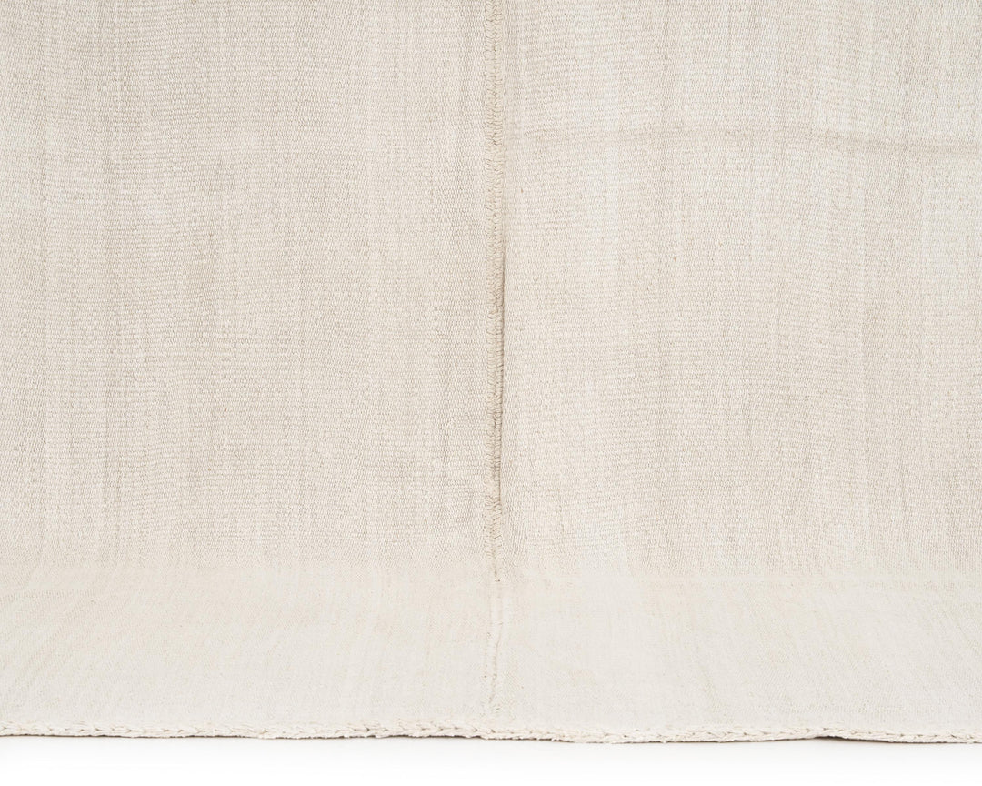 White Kilim Rug 9' x 5' | No. VR33286