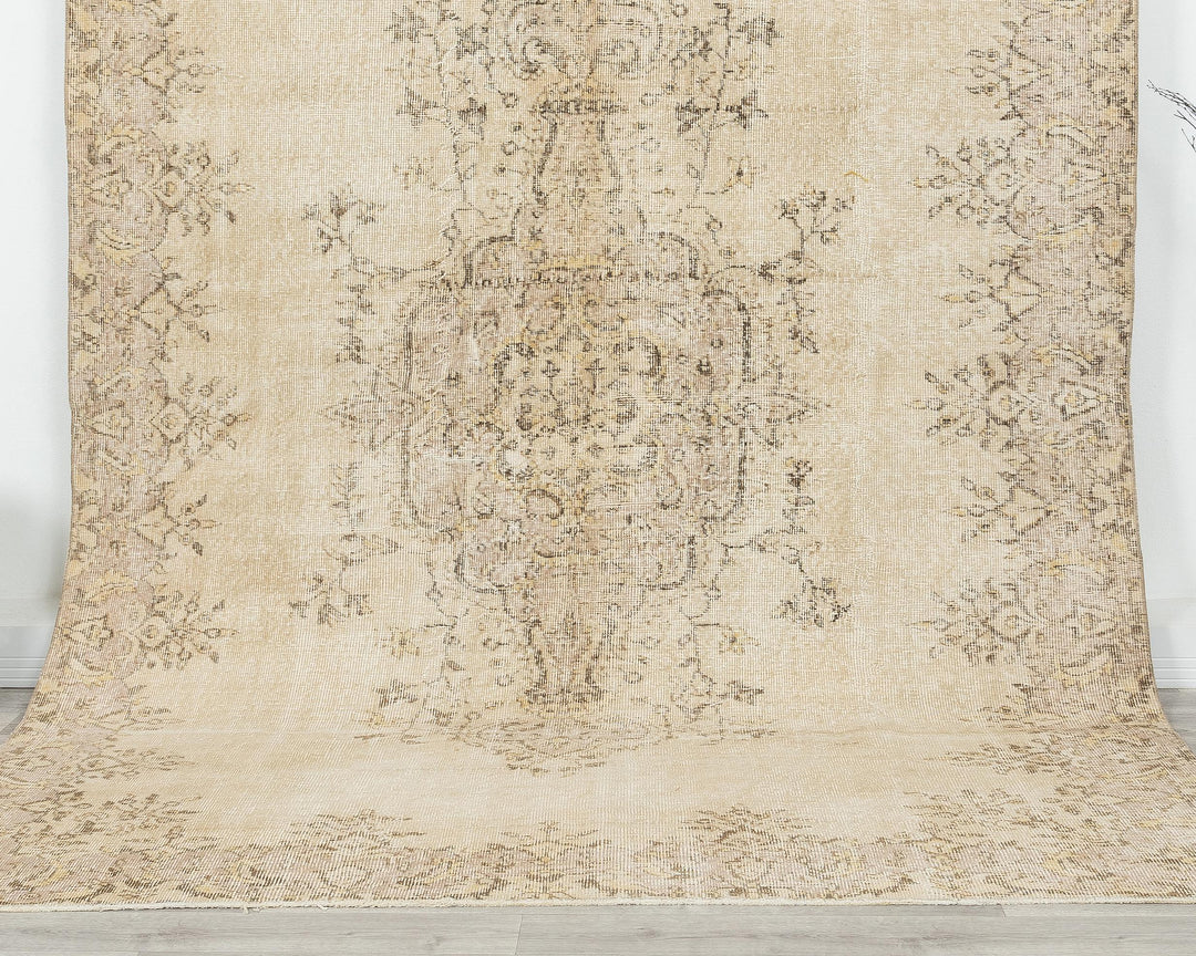Oushak Rug 6' 7" x 9' 5" | No. VR78851