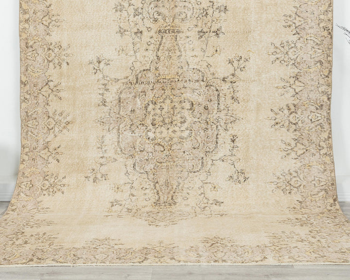 Oushak Rug 6' 7" x 9' 5" | No. VR78851