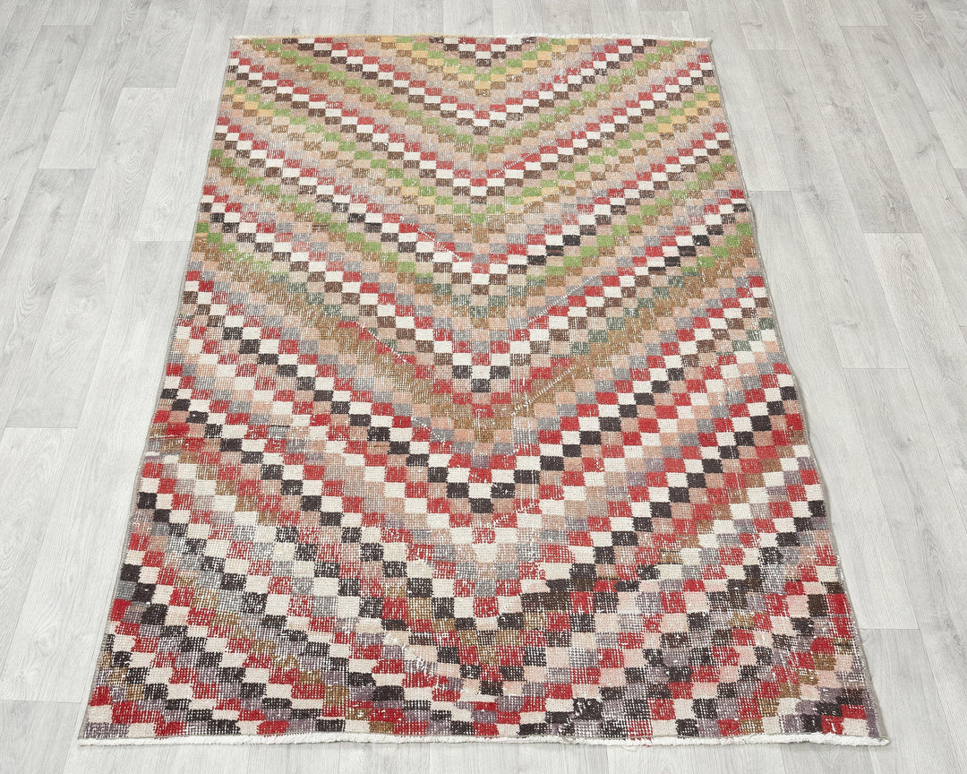 Neutral Oushak Rug 3' 9" x 5' 9" | No. VR96089