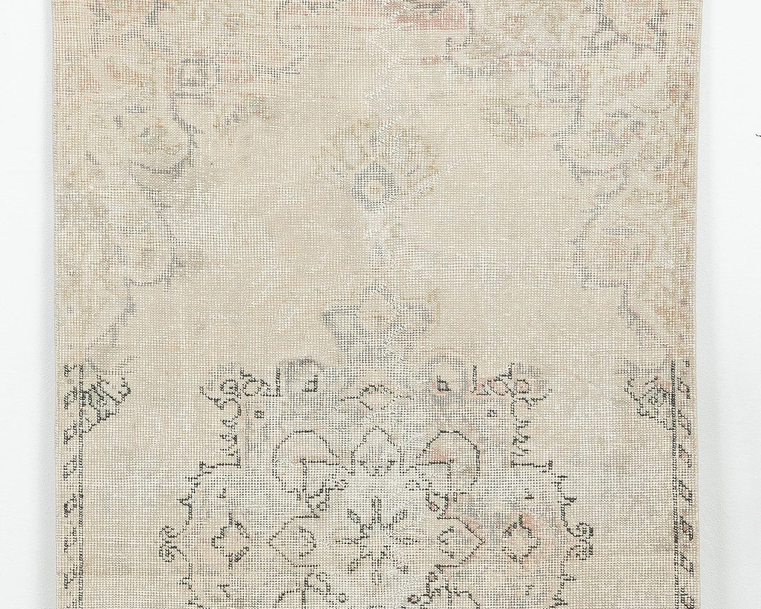 Beige Oushak Rug 3' x 5' 11" | No. VR29743