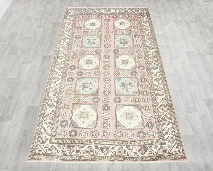 Brown Oushak Rug 4' 8" x 8' 11" | No. VR21377