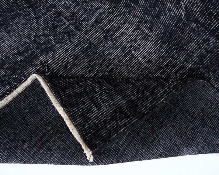 Black Oushak Rug 5' 7" x 8' 2" | No. VR89952