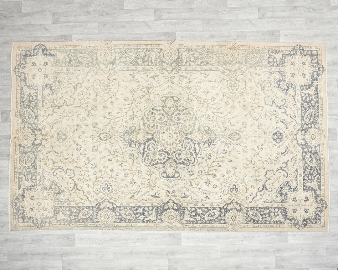 Neutral Oushak Rug 6' 3" x 9' 10" | No. VR37251