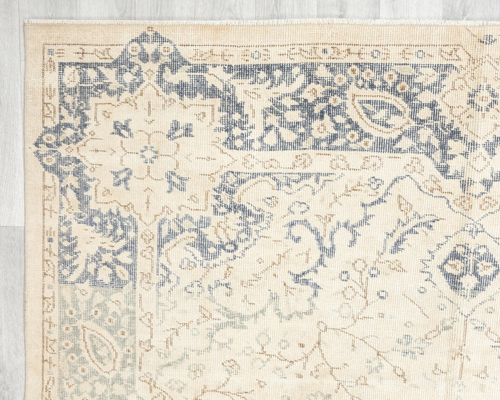 Neutral Oushak Rug 6' 3" x 9' 10" | No. VR37251