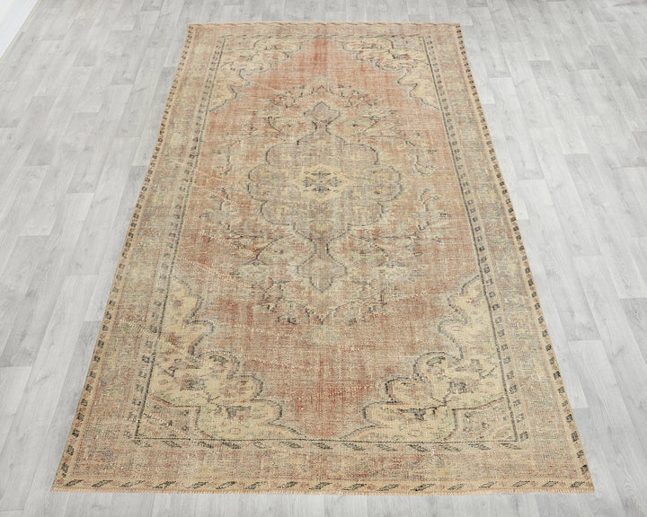 Faded Oushak Rug 5' 8" x 9' 6" | No. VR42392