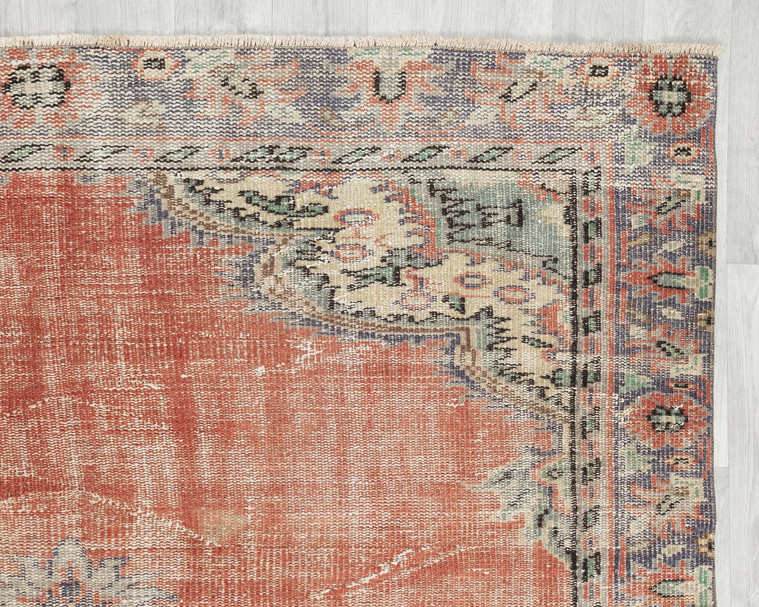 Faded Oushak Rug 5' 7" x 8' 4" | No. VR70848
