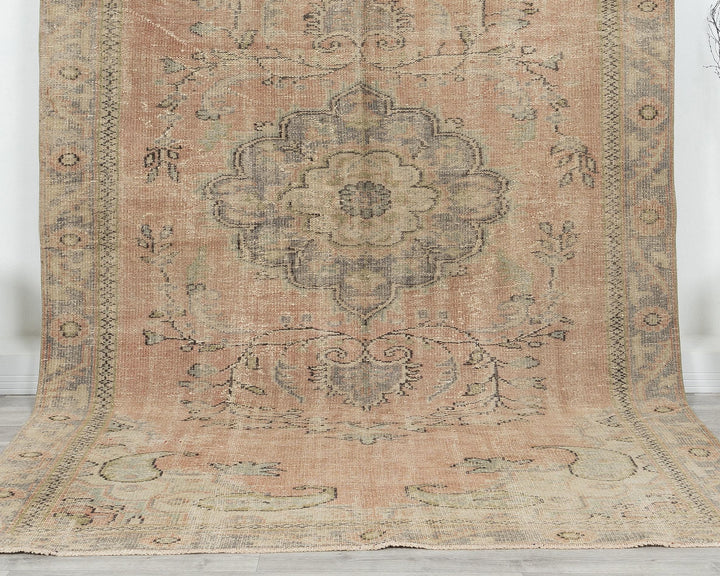 Faded Oushak Rug 5' 11" x 9' 8" | No. VR30953