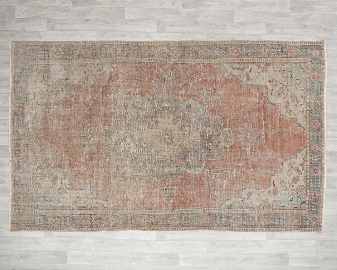 Faded Oushak Rug 5' 11" x 9' 4" | No. VR86236