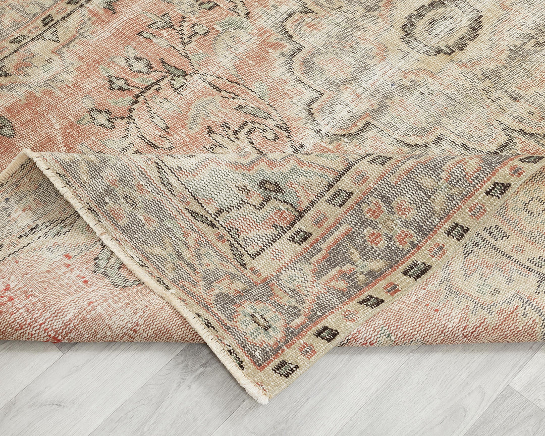 Faded Oushak Rug 5' 2" x 8' | No. VR35454