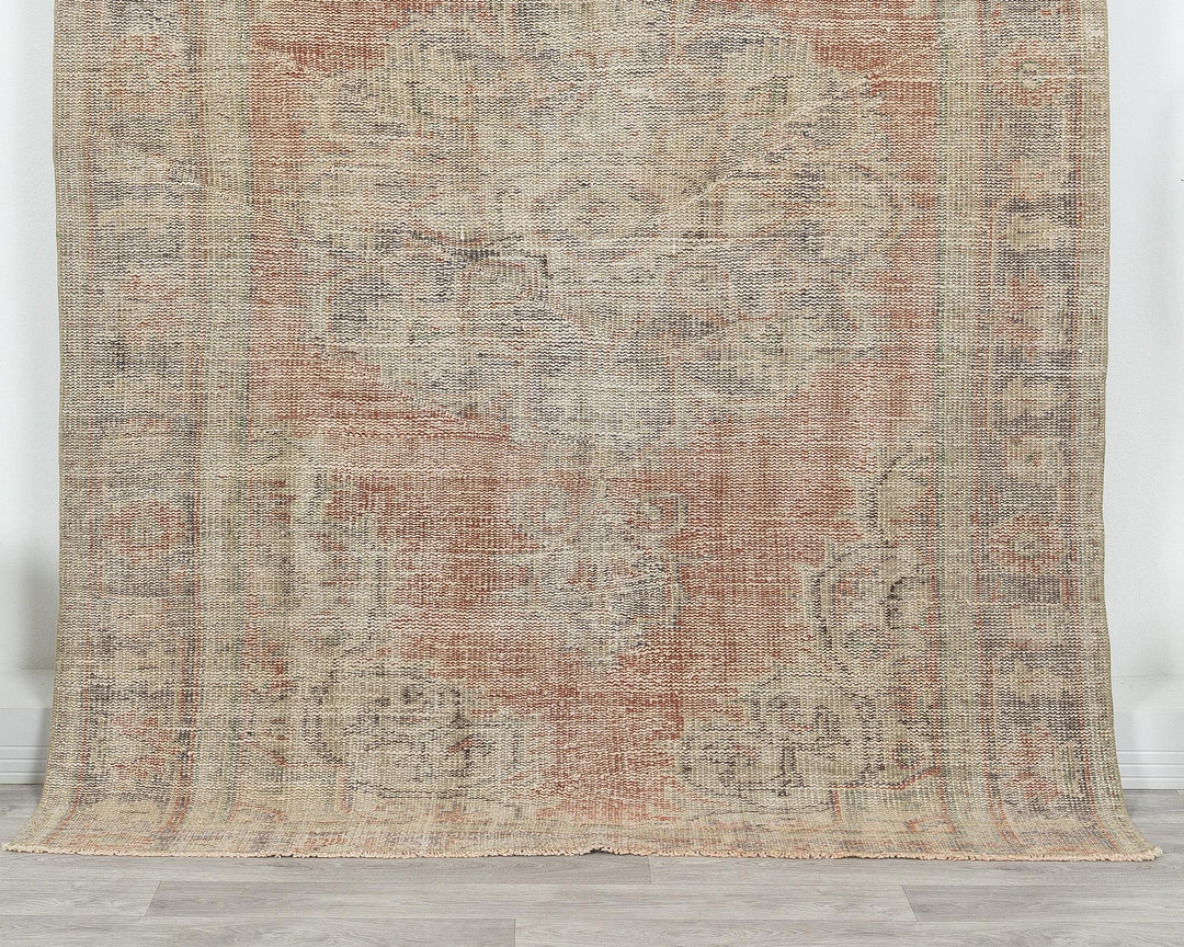 Faded Oushak Rug 5' 2" x 7' 3" | No. VR47348