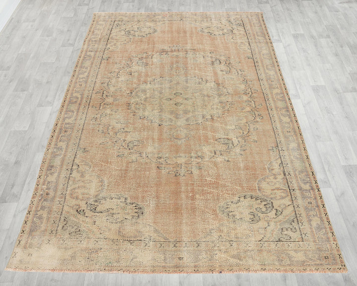 Faded Oushak Rug 5' 8" x 8' 5" | No. VR76900