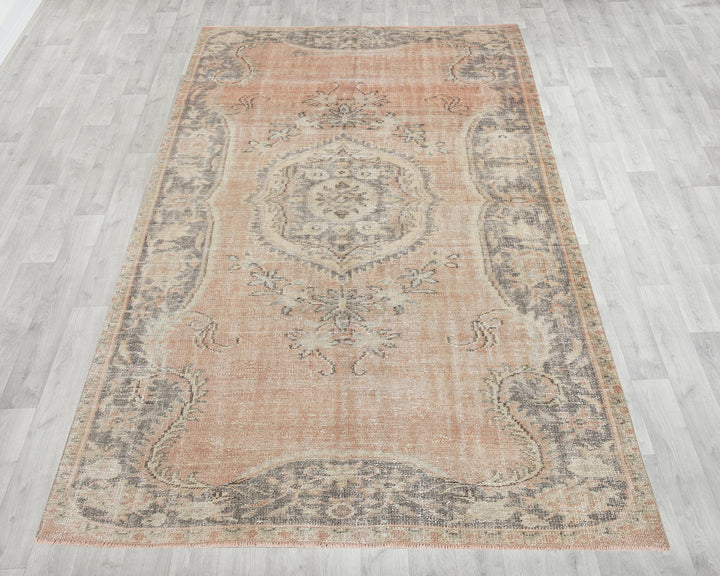 Faded Oushak Rug 5' 8" x 9' 2" | No. VR85219