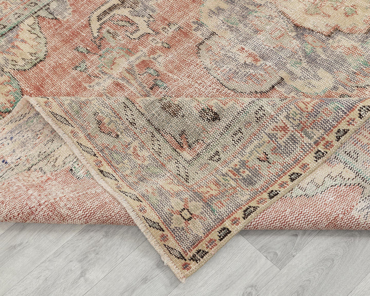 Faded Oushak Rug 5' 5" x 8' 8" | No. VR91476
