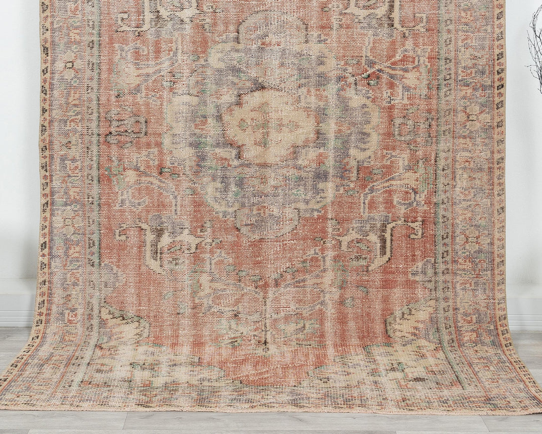 Faded Oushak Rug 5' 5" x 8' 8" | No. VR91476
