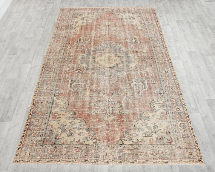 Faded Oushak Rug 5' 5" x 8' 8" | No. VR91476