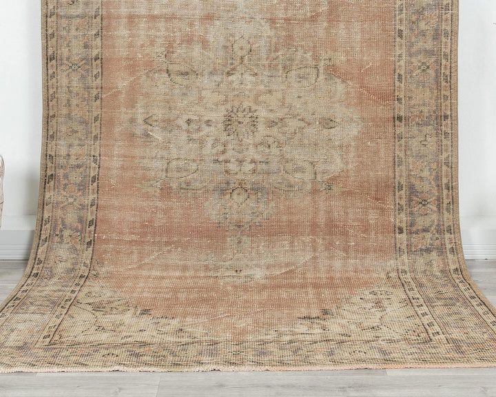 Faded Oushak Rug 5' 5" x 9' 5" | No. VR51548