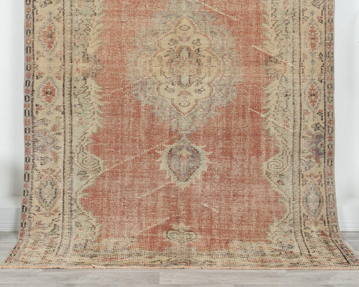 Faded Oushak Rug 4' 10" x 8' | No. VR42209