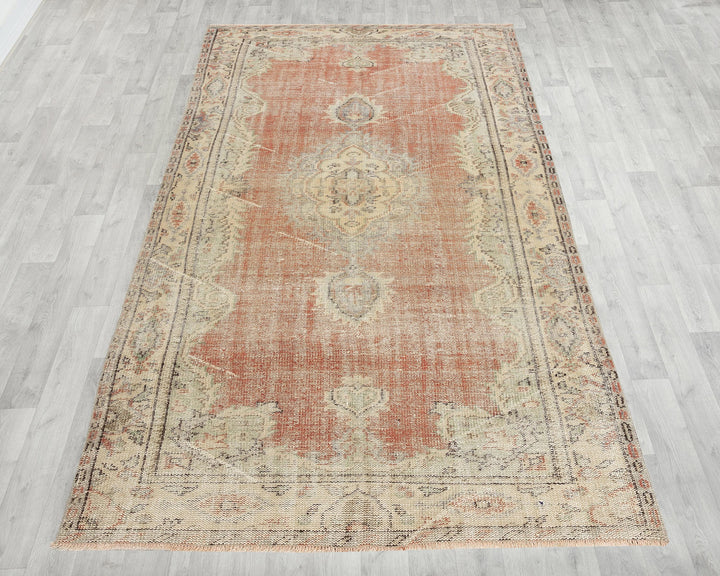 Faded Oushak Rug 4' 10" x 8' | No. VR42209