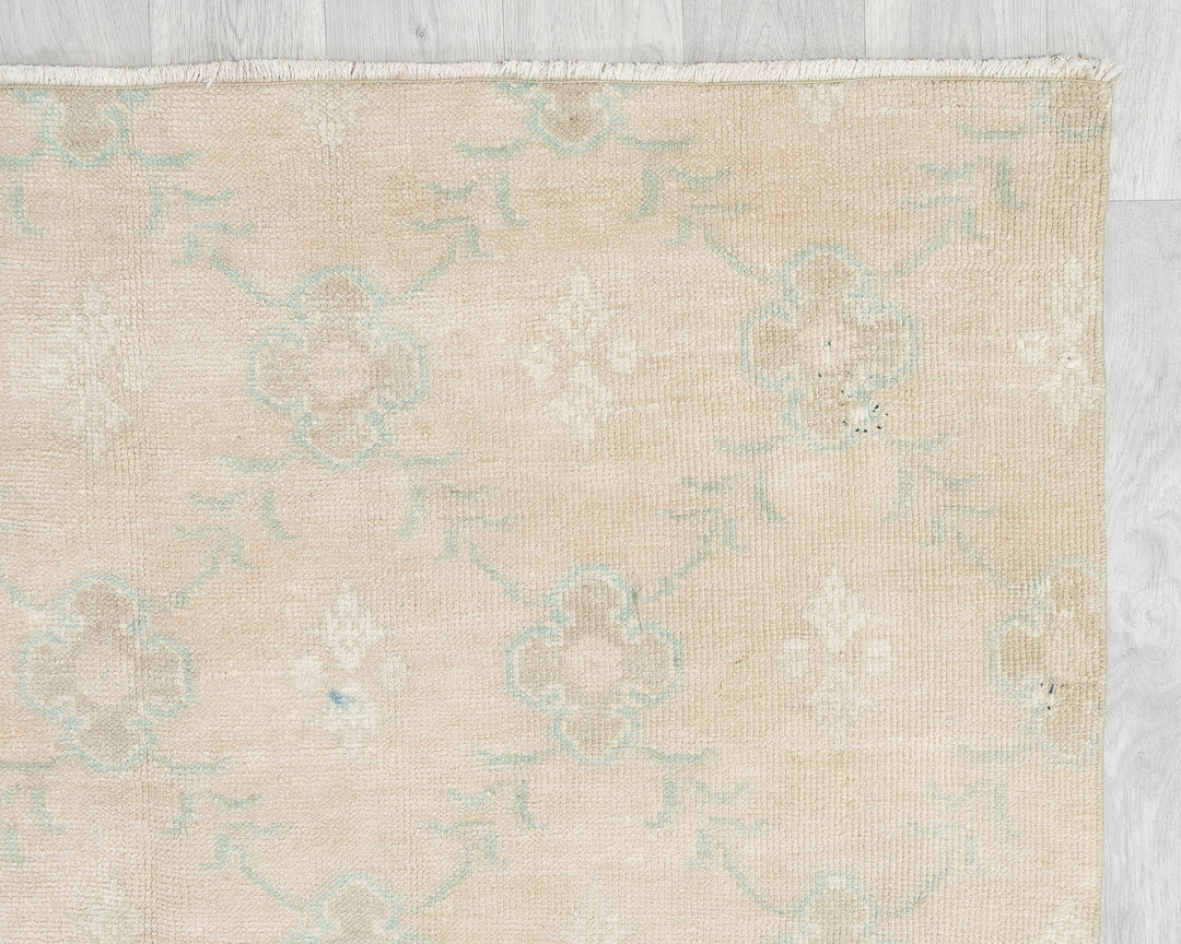 Beige Oushak Rug 4' 6" x 10' 6" | No. VR29430