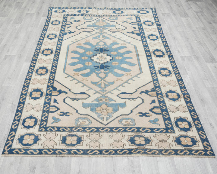 Beige Oushak Rug 5' 2" x 7' 8" | No. VR35676