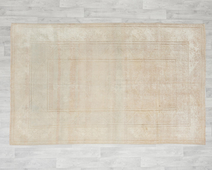 Beige Oushak Rug 4' 11" x 7' 8" | No. VR26782