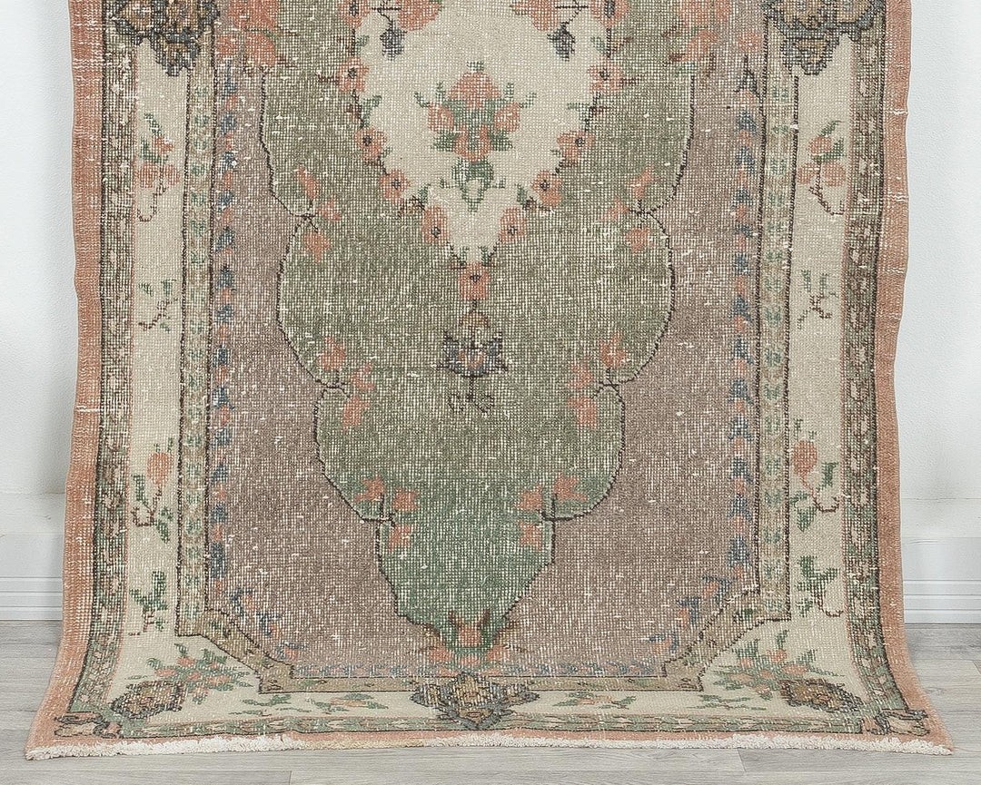 Oushak Rug 7' 9" x 3' 9" | No. VR69224