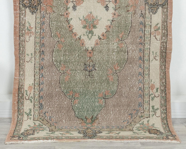 Oushak Rug 7' 9" x 3' 9" | No. VR69224