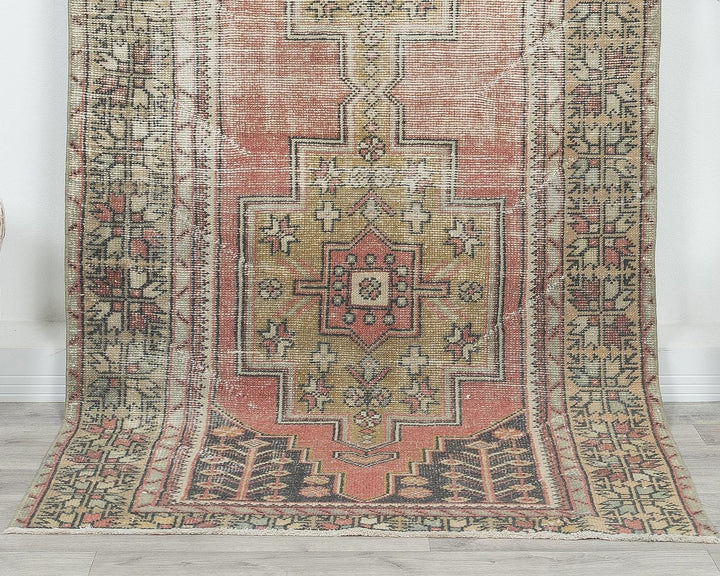 Oushak Rug 8' 8" x 4' 1" | No. VR33142