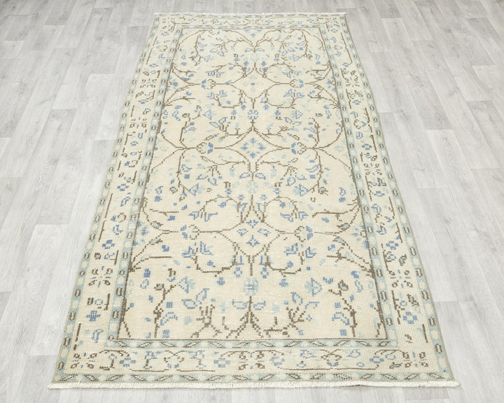 Beige Oushak Rug 3' 11" x 7' 3" | No. VR21117
