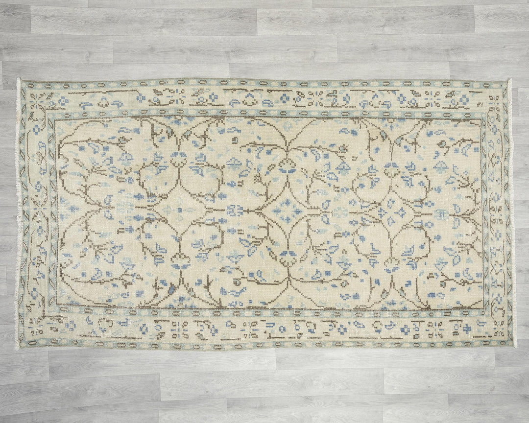 Beige Oushak Rug 3' 11" x 7' 3" | No. VR21117