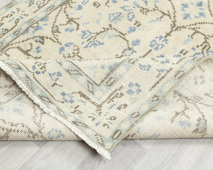 Beige Oushak Rug 3' 11" x 7' 3" | No. VR21117