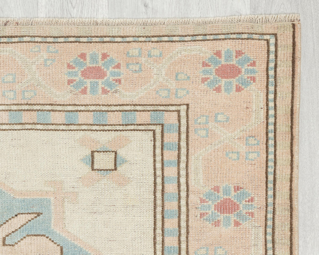 Beige Oushak Rug 3' 11" x 5' 6" | No. VR61558
