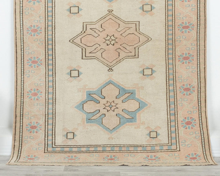 Beige Oushak Rug 3' 11" x 5' 6" | No. VR61558