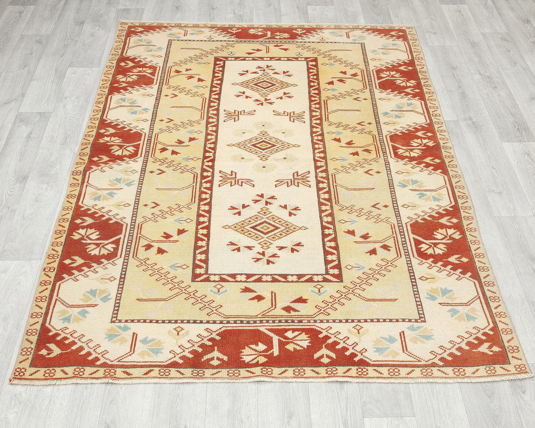 Yellow Oushak Rug 5' 9" x 4' 4" | No. VR38730