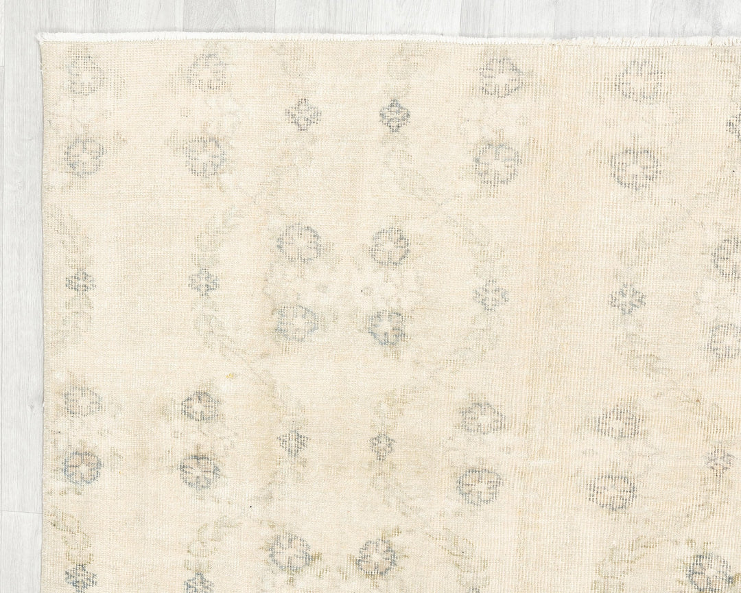Vintage Turkish Rug 8' x 4' 9" | No. VR99147