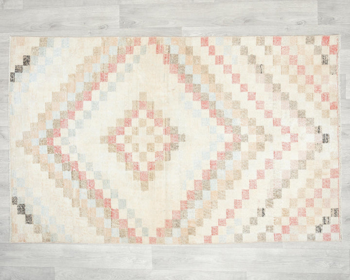 Neutral Oushak Rug 3' 6" x 5' 7" | No. VR22825
