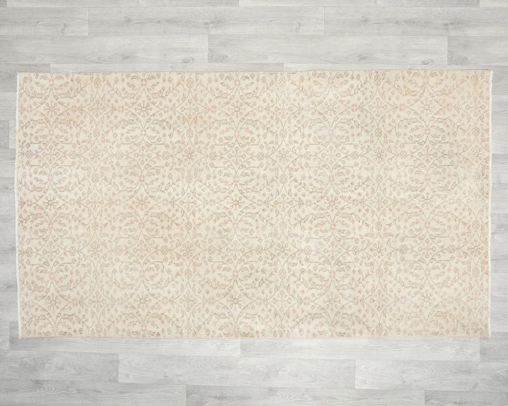 Beige Oushak Rug 3' 8" x 6' 7" | No. VR95336