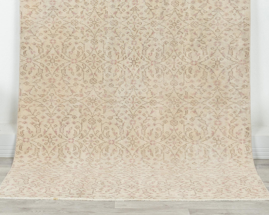 Beige Oushak Rug 3' 8" x 6' 7" | No. VR95336