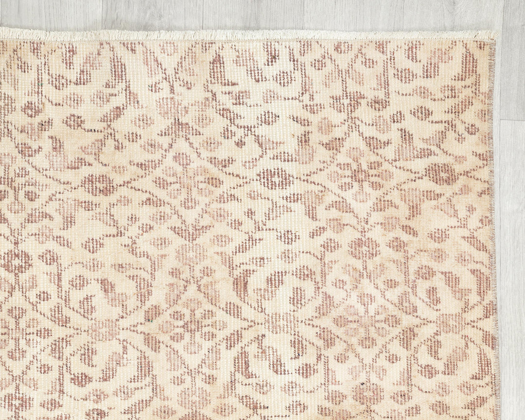 Beige Oushak Rug 3' 8" x 6' 10" | No. VR58438